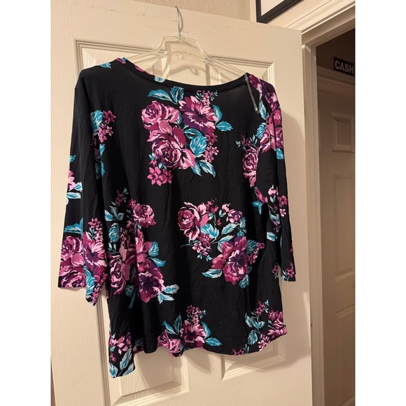 Pioneer Woman plus size top size 3XL black floral 3 quarter length sleeves‎ NWOT - Picture 4 of 4